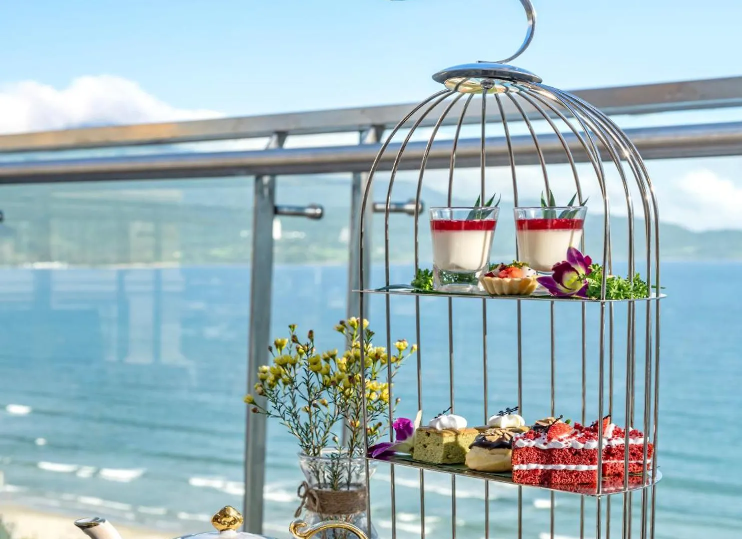 Bluesun Danang Beach Hotel  Дананг